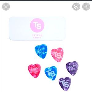 Taylor Swift lover guitar picks